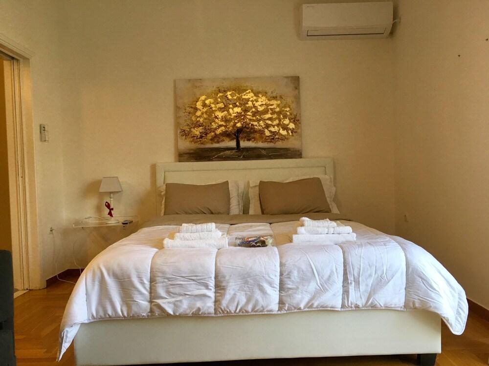Top Sightseeing 3Rd Floor Studio On A Paved Road! Athens Exterior photo